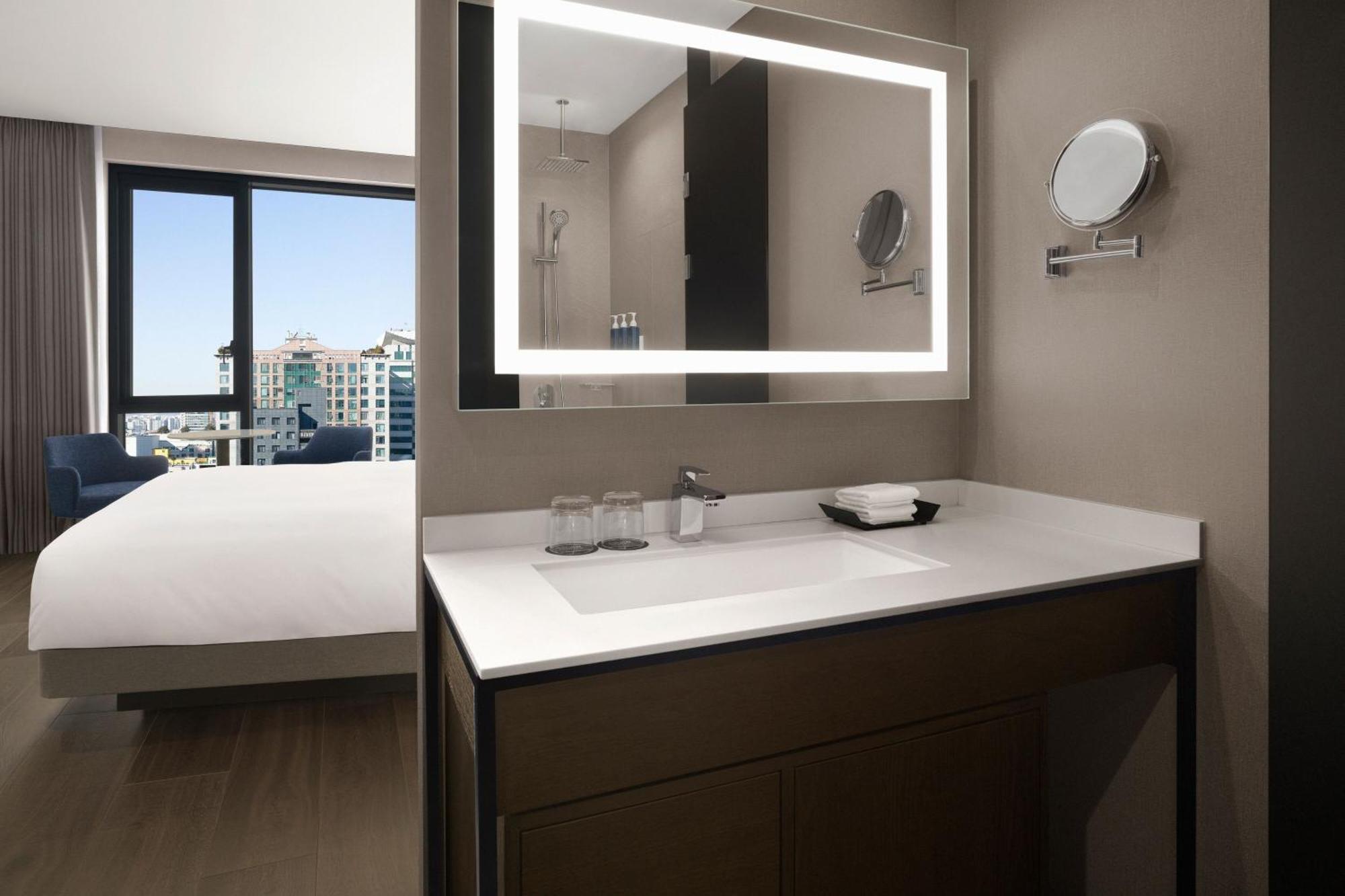 Four Points By Sheraton 수원 외부 사진